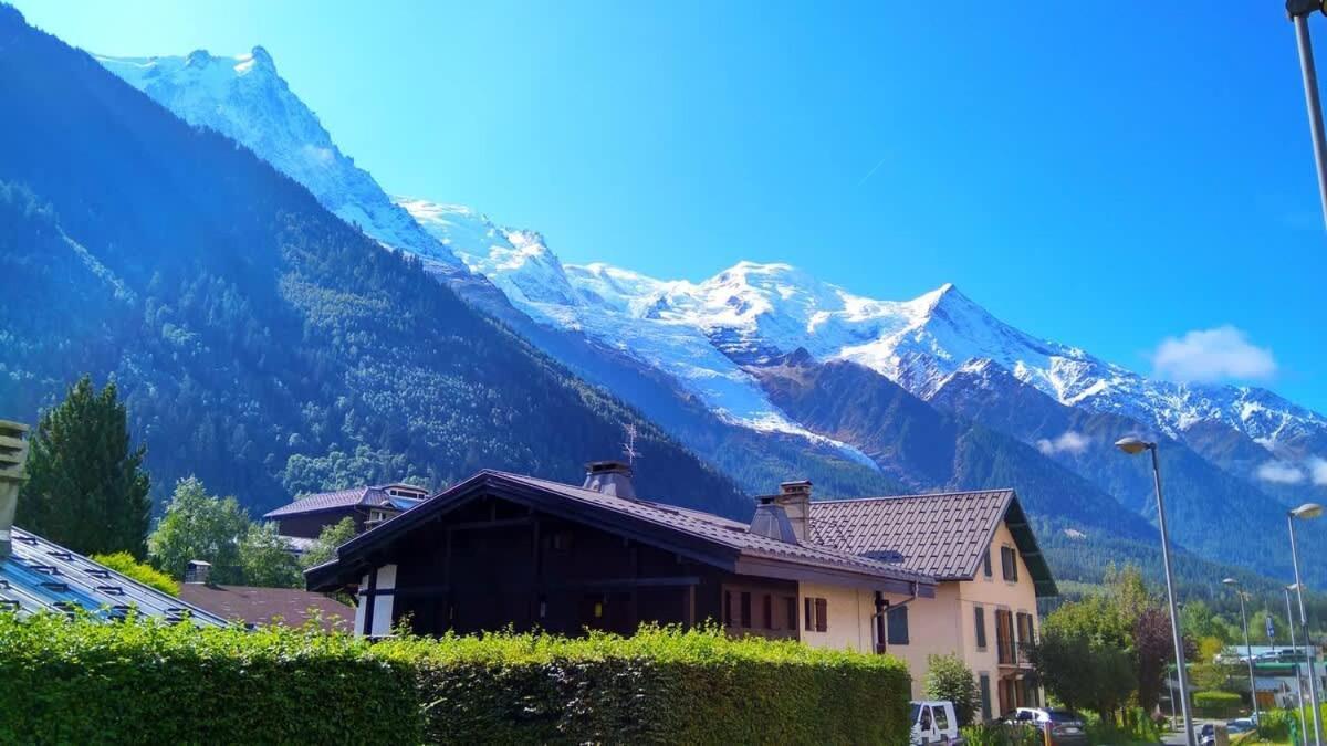 Chalet Racar Pour 4 Personnes, Centre Ville Et Vue Sur La Montagne شامونكس المظهر الخارجي الصورة